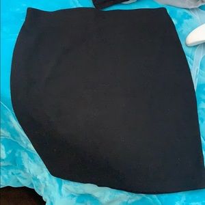 Old Navy black pencil short skirt